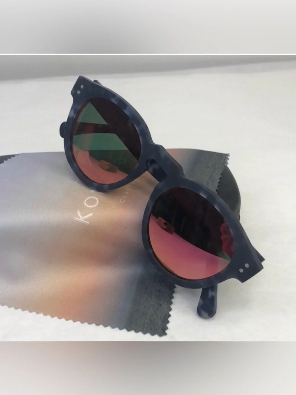 KOMONO Sunglasses NEW Blue Tortoiseshell  with mirrored lens Round Clement